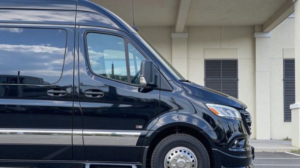 12 passenger sprinter van omaha