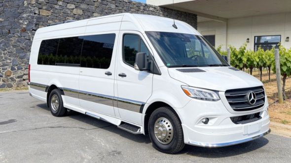 council bluffs wine tour sprinter van rental
