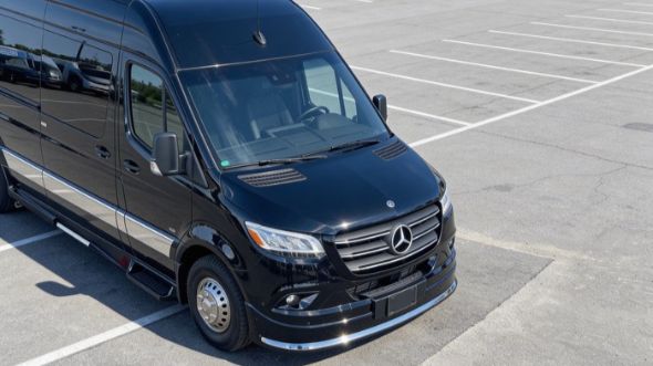 des moines private event sprinter van rental