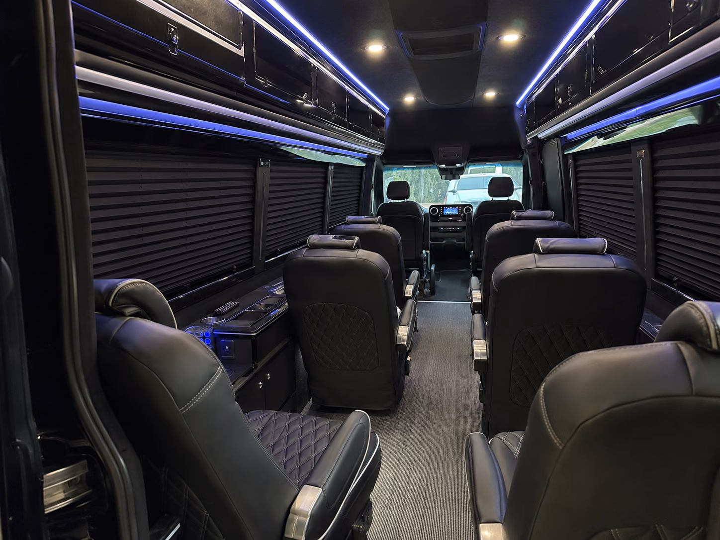 find the perfect transportation for your next airport transfer 2