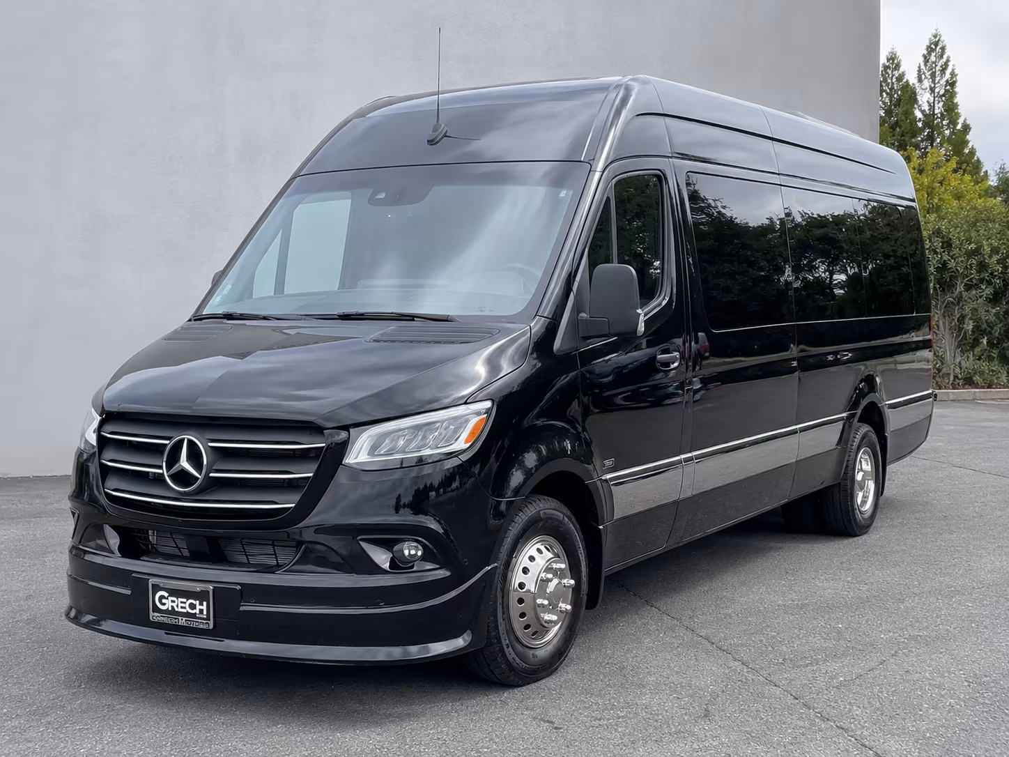 find the perfect transportation for your next wine tour 3
