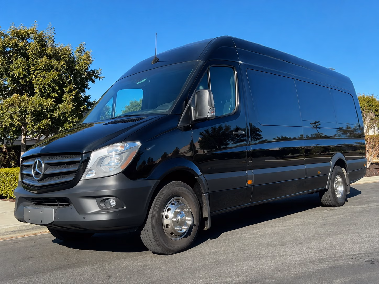 Omaha Wine Tour Transportation
